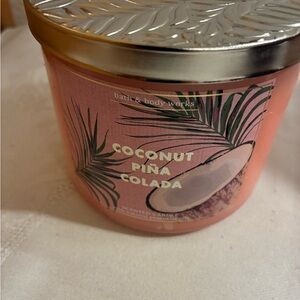 Bath & Body Works Coconut Piña Colada Candle - Coral
